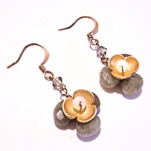 Natural Green Stone Flower Drop Pierced Earrings